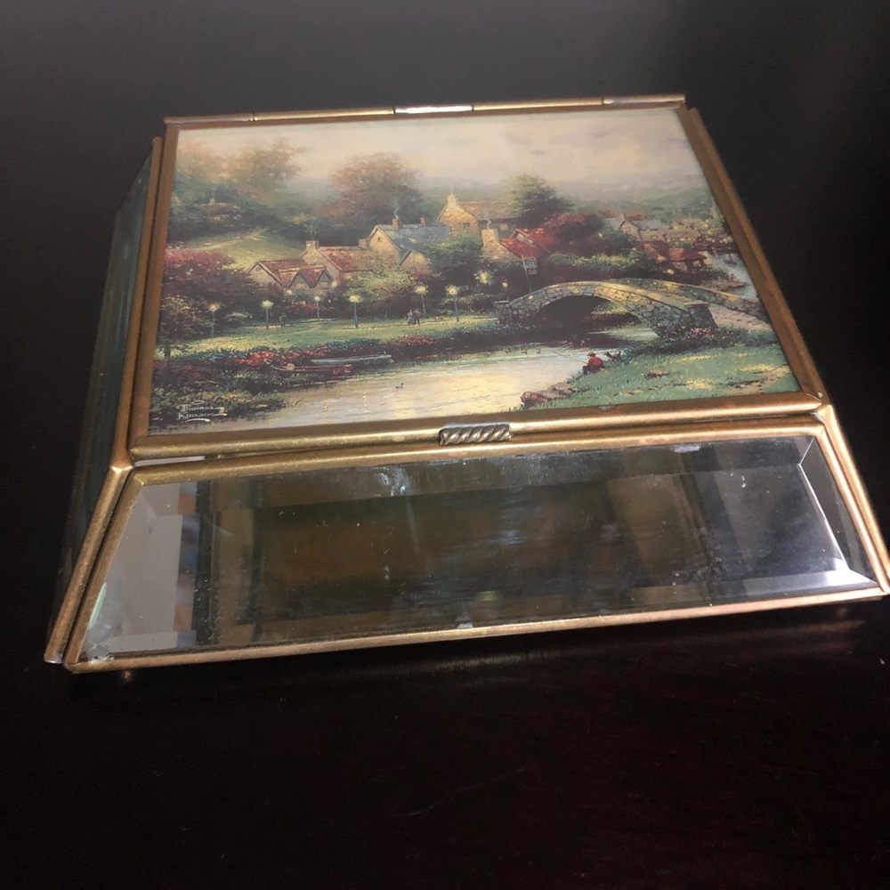 Thomas Kinkade beveled trinket box